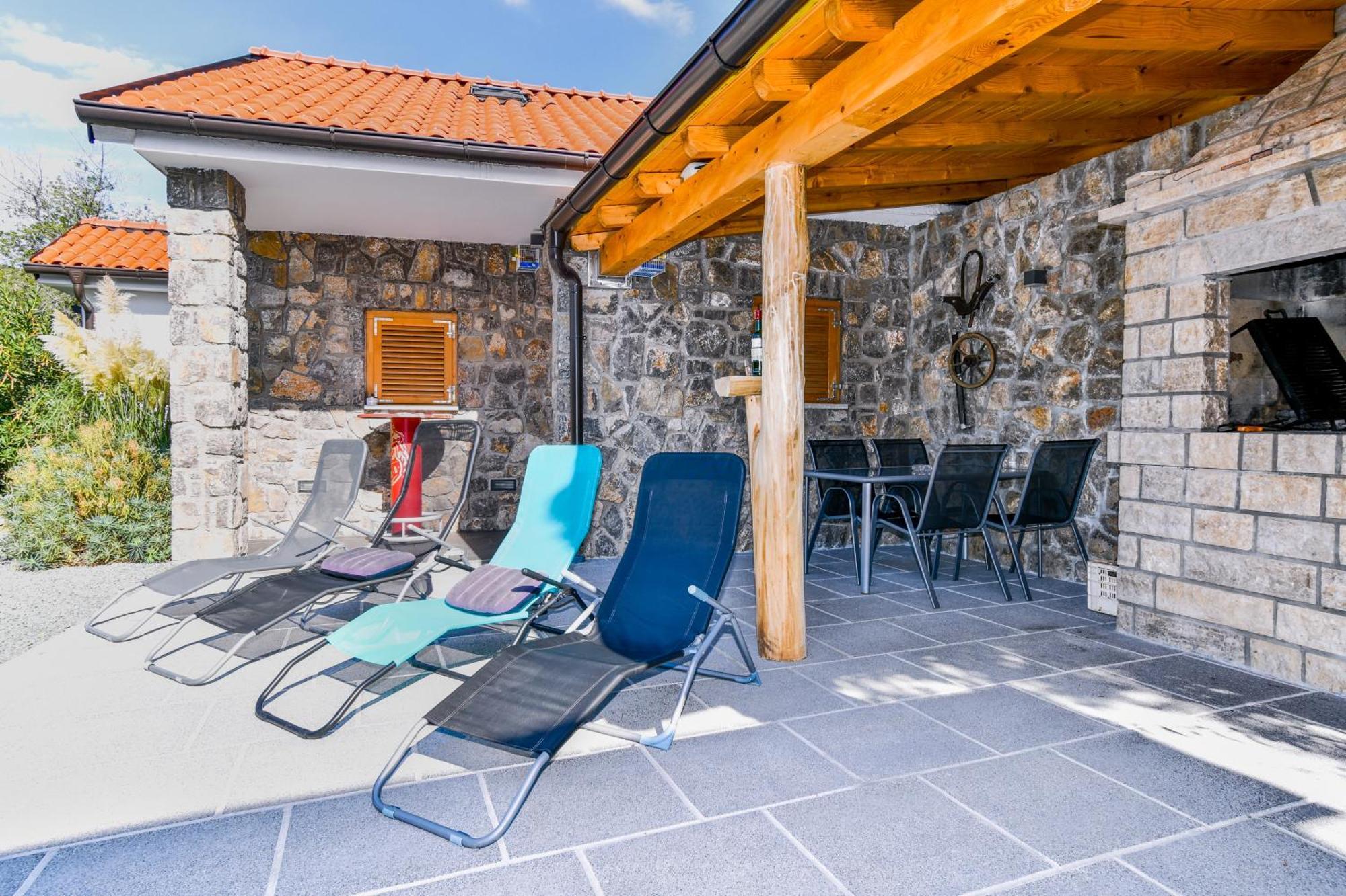 Apartman Lavanda Sa Bazenom I Okucnicom 4* Hreljin Экстерьер фото