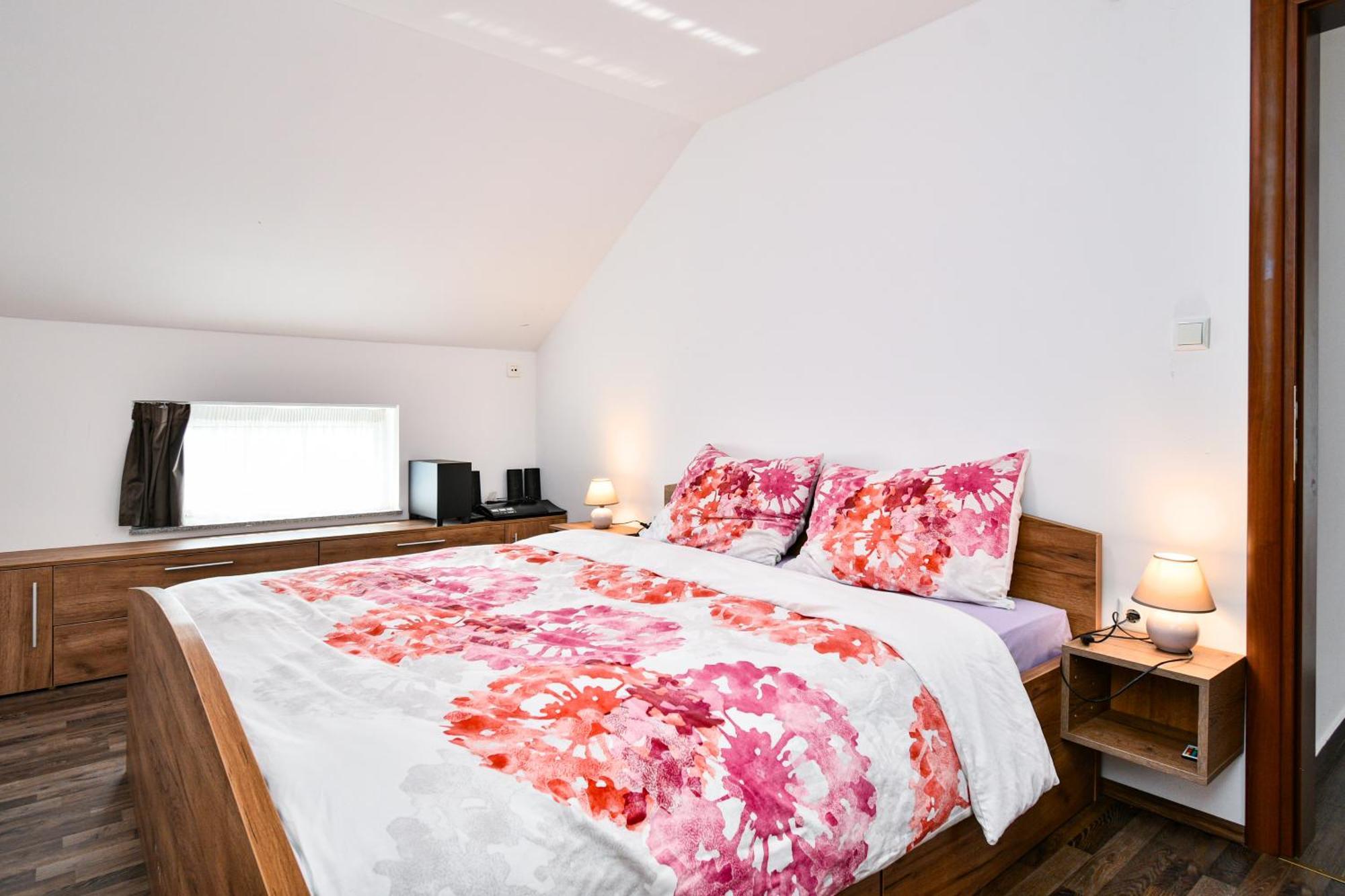 Apartman Lavanda Sa Bazenom I Okucnicom 4* Hreljin Экстерьер фото