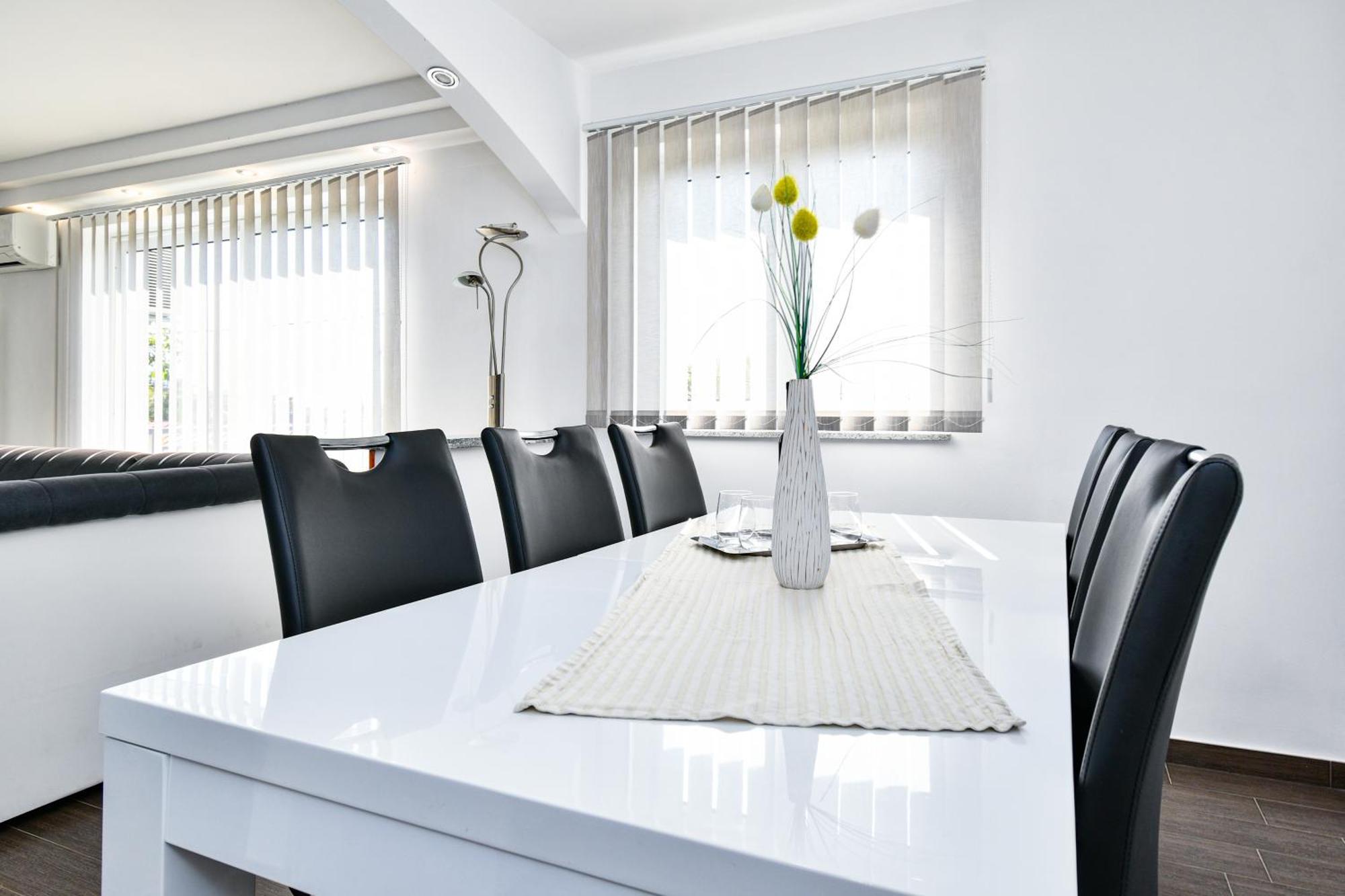 Apartman Lavanda Sa Bazenom I Okucnicom 4* Hreljin Экстерьер фото